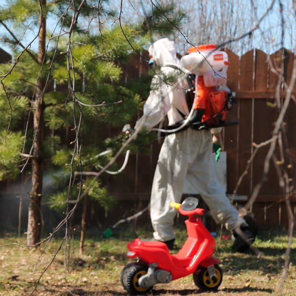 Обработка участка от клещей в Самаре?